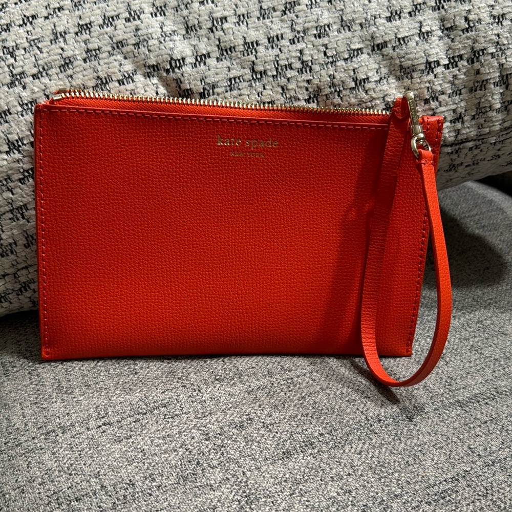 NWOT Kate Spade Keaton Medium Zip Wristlet